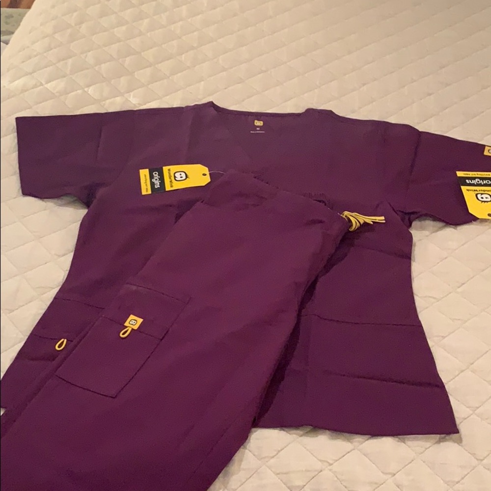 WonderWink Purple scrub set, Medium